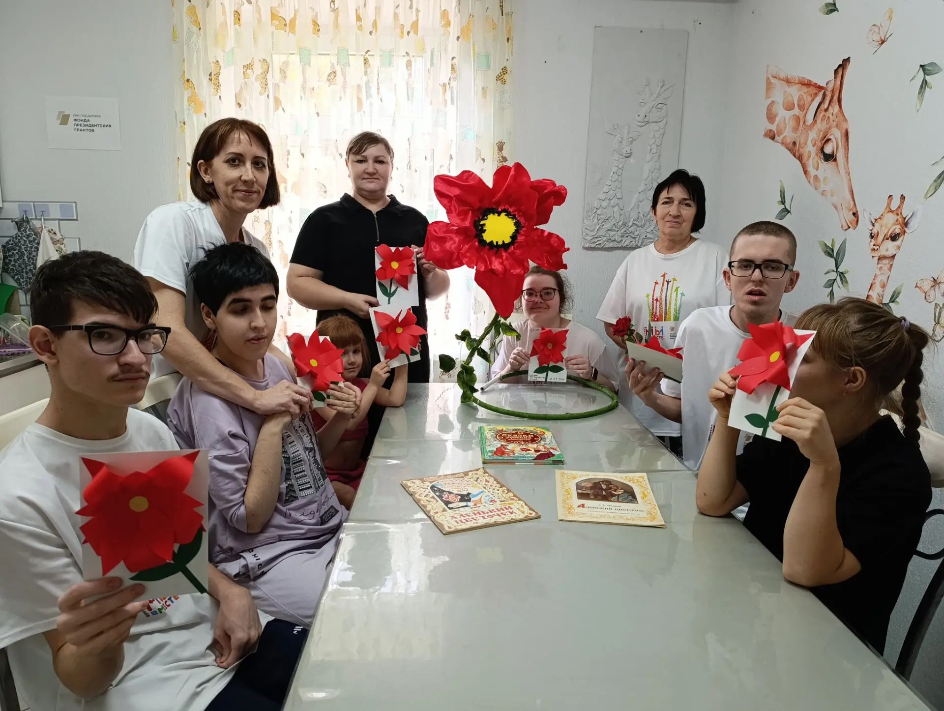 В филиале Кропоткинский прошёл мастер-класс «Аленький цветочек»