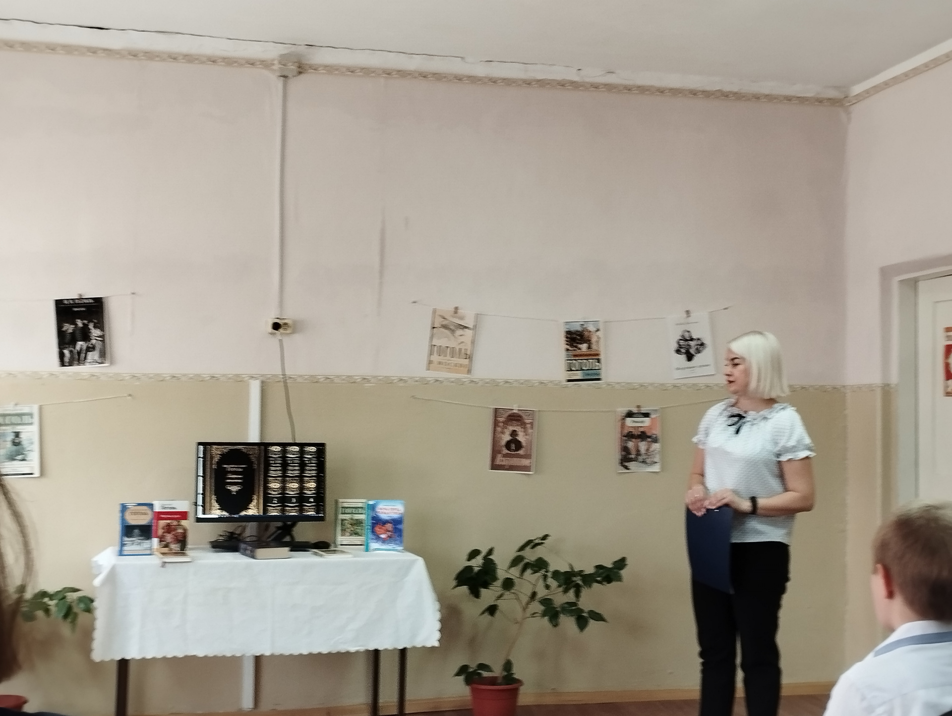 В  Тихорецком филиале прошел литературный час «Я знаю, что мое имя будет счастливее меня...»
