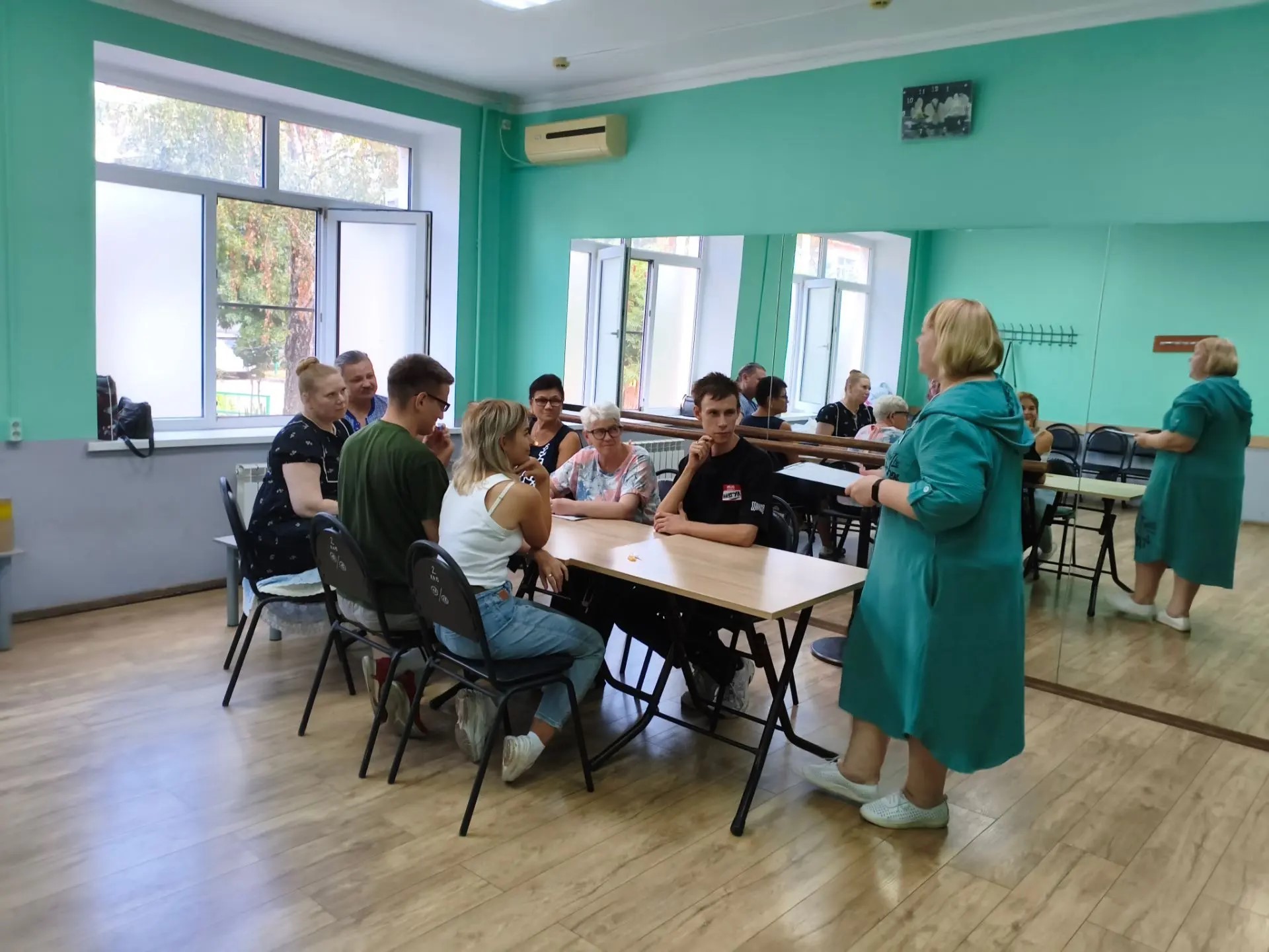 Краснодарские читатели посетили сенсорный практикум «Ароматерапия настроения: как запахи управляют нашими эмоциями»