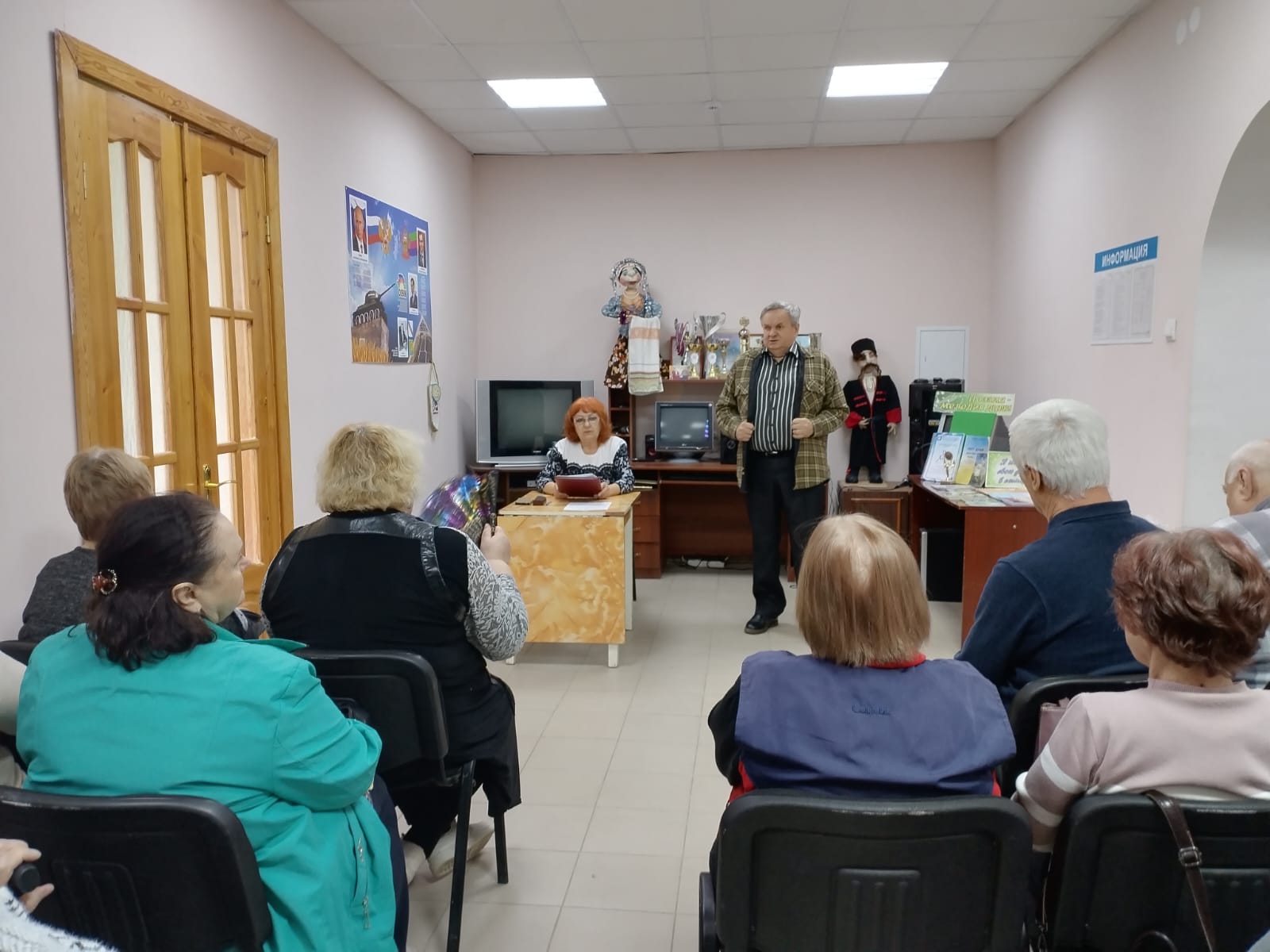   В Ейском филиале прошла литературно-музыкальная композиция к Всемирному дню поэзии